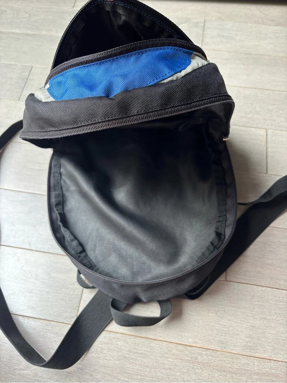 Vintage Eddie Bauer Blue And Black Nylon Mini Small Hiking Backpack Rucksack